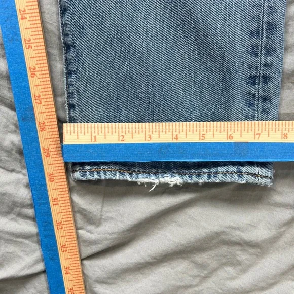 LEVI'S 501XX Mens Jeans 34x32 Light Wash Button Fly Distressed Rips Tears Casual - Picture 6 of 16